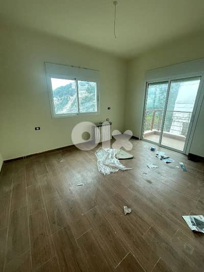 RWK116JA - Apartment for sale in Chnaniir Keserwan