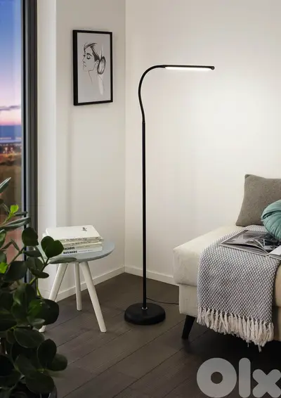 EGLO Laroa LED Floor Lamp – Slim, Dimmable Task Lighting