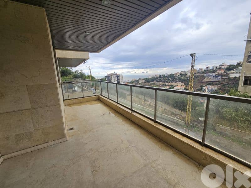HOT OFFER! 320SQM Apartment in Rabweh only for 370,000$ 0