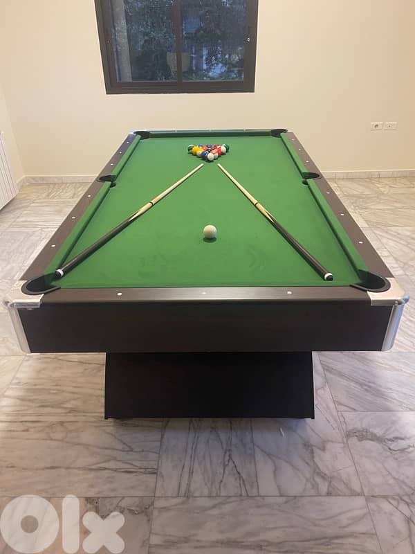 Rainbow Billiard Pool Table 8ft 7