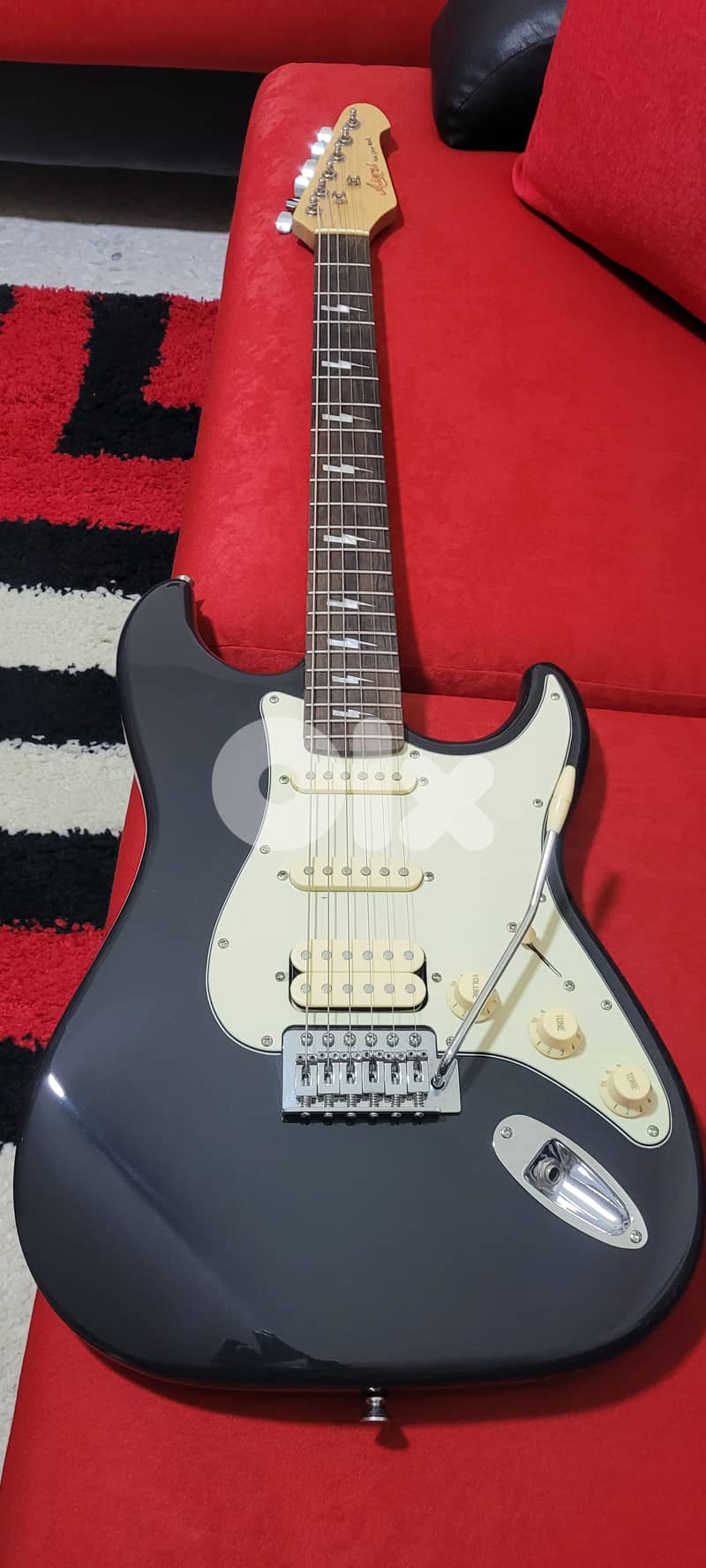 Aiersi Black Lightning Strat Electric Guitar 0