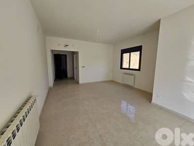 Apartment with Garden in Baabdat Sfaile