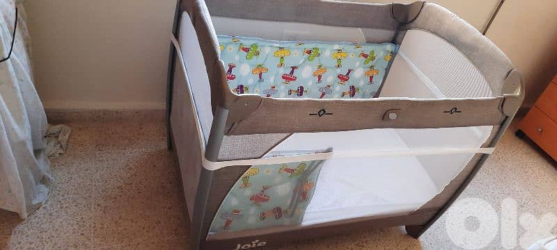 Child's crib for sale 0