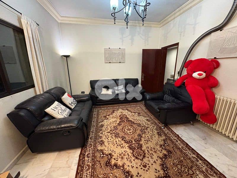 Living Room for sale 0