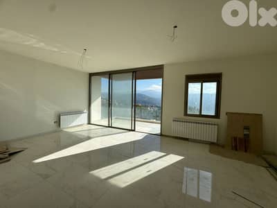 Apartment for sale in Broumana - شقة للبيع في برومانا