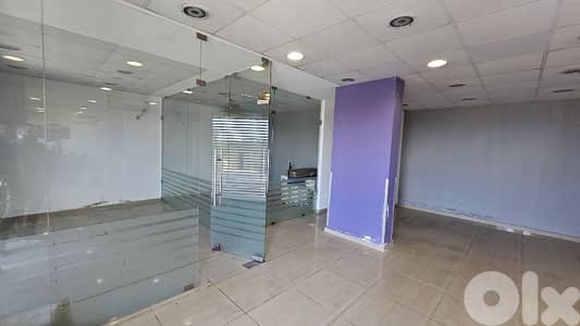 RWB546EA - Showroom / Shop for rent in Tabarja
