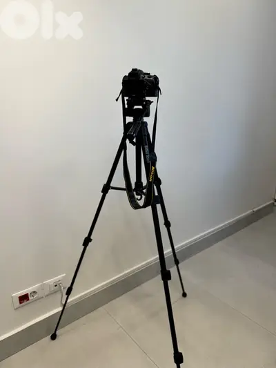 Nikon D3200 + VR Lens 18-55mm + Tripod Eiffel 9500