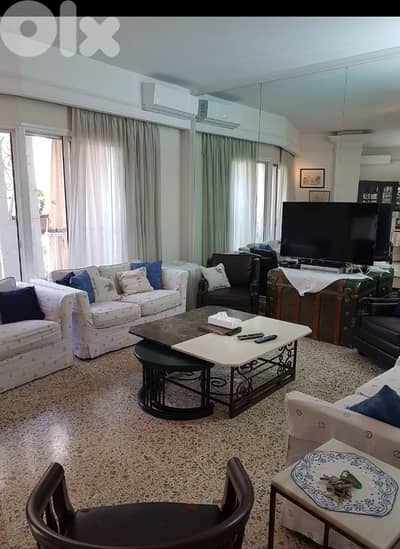 شقة للبيع في الاشرفية Decorated apartment for sale in Achrafieh