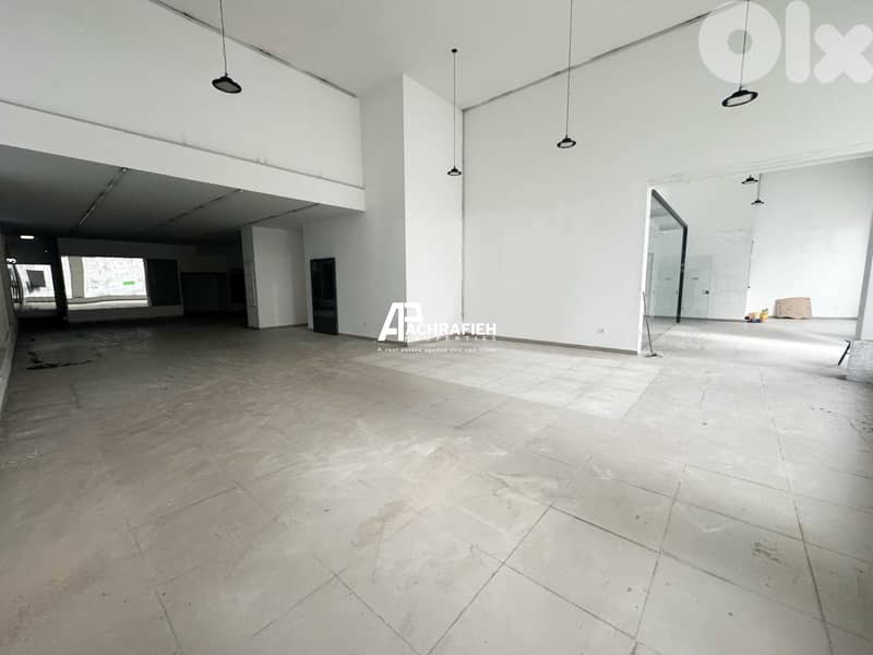 Shop/Gym - 2 Floors - For Rent in Achrafieh 0