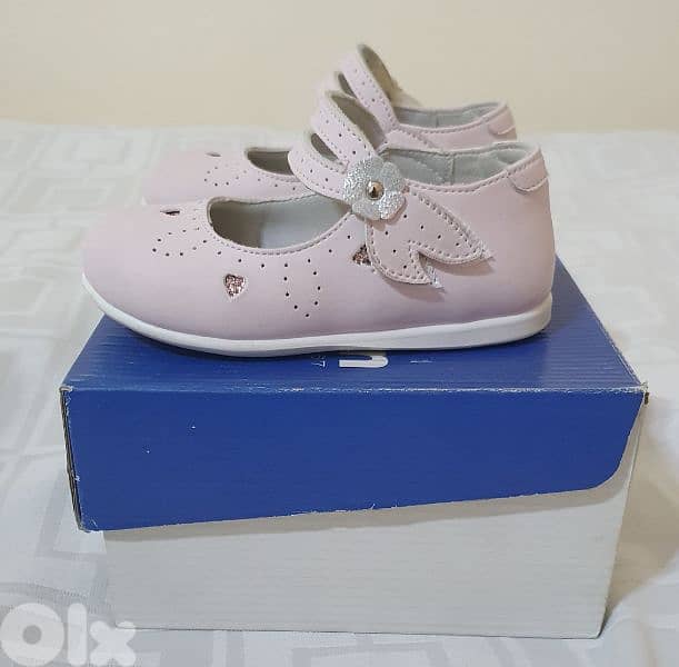 Baby shoes  Pink  original leather & used  one  time  only  size  21 6