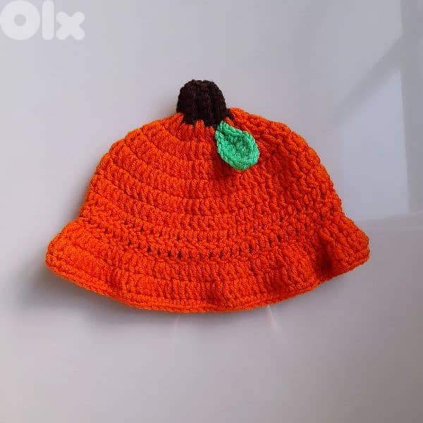 handmade crochet pumpkin hat 0