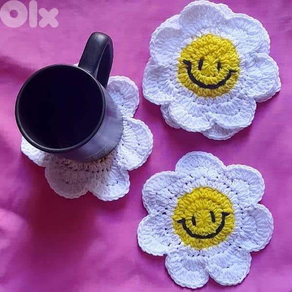 handmade crochet smiley face flower coasters 0