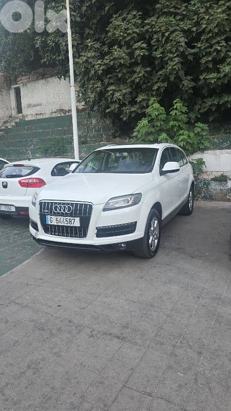 Audi Q7 2012 0