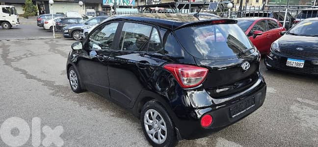 Hyundai Grand i10 mod 2018 electric mirrors company sourcef. o like new