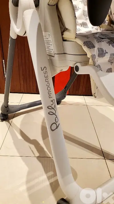 CHICCO HIGHCHAIR