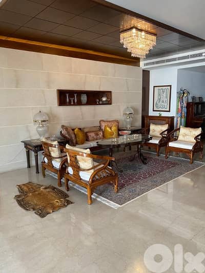 شقة فخمة للبيع في الليرزة Furnished apartment for sale in Yarzeh