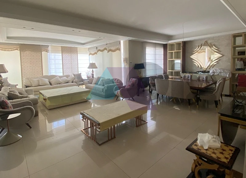 Luxurious 250m2 apartment 4sale in Batrakieh - شقة للبيع في البطركية