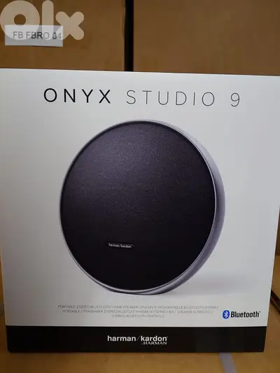 harmon kardon Onyx studio 9 black