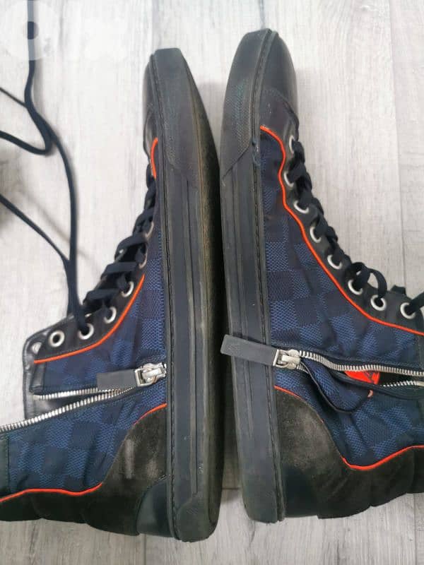 Louis Vuitton 0