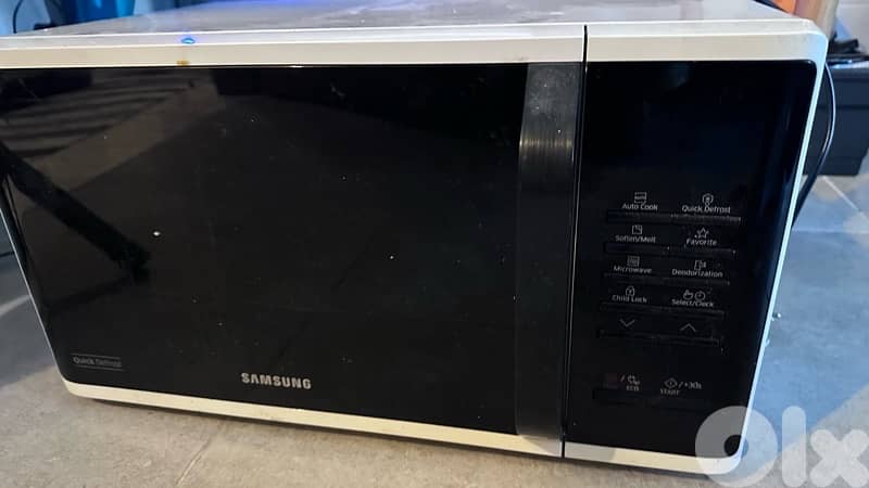 microwave for the use of parts or repair 0
