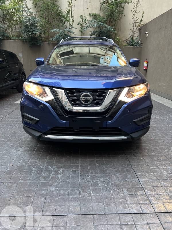 Nissan Rogue SV 2018 0
