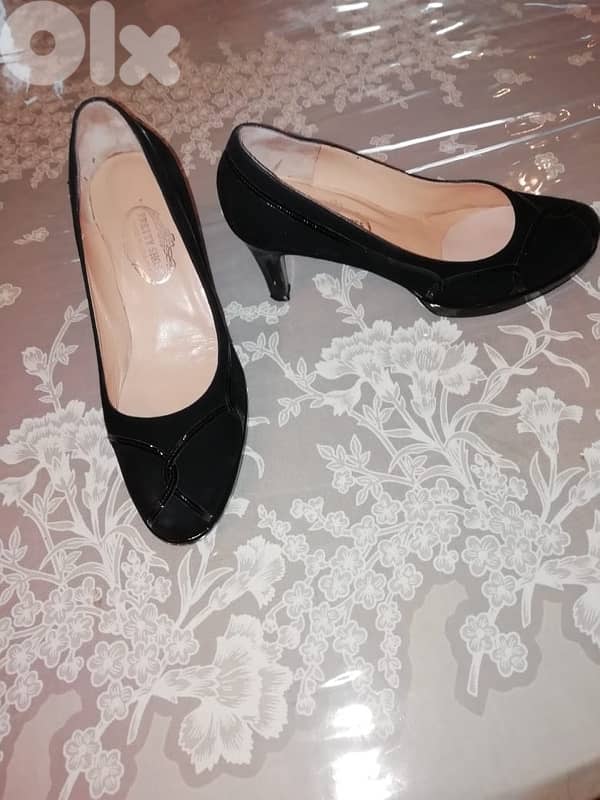 Black Heels 0
