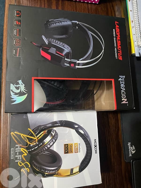 Headphones 0