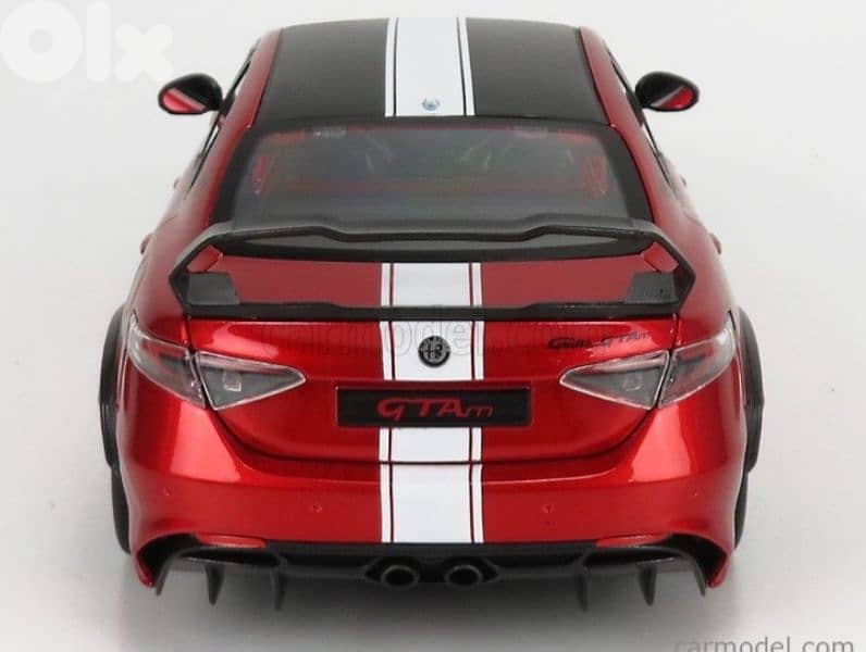 Alfa Romeo Giulia GT-AM 2020 diecast car model 1;18 9