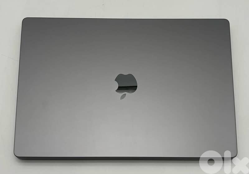 MacBook pro 2021 M1 Max 16 inch 1