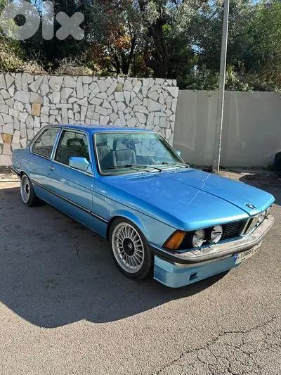 E21 323 showroom condition