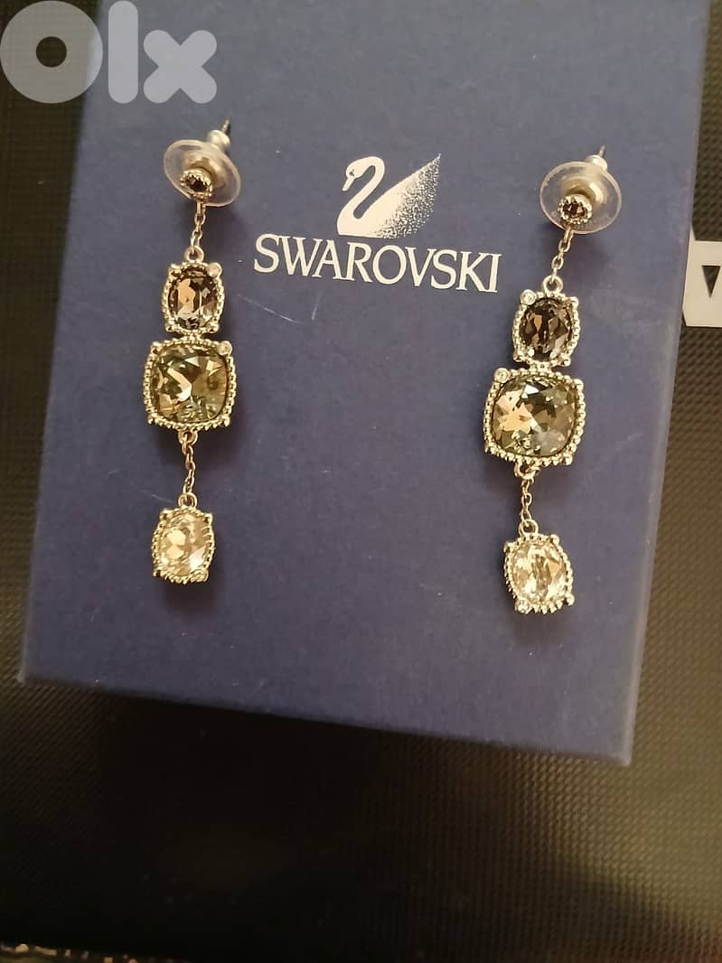 Swarovski tall earrings 0