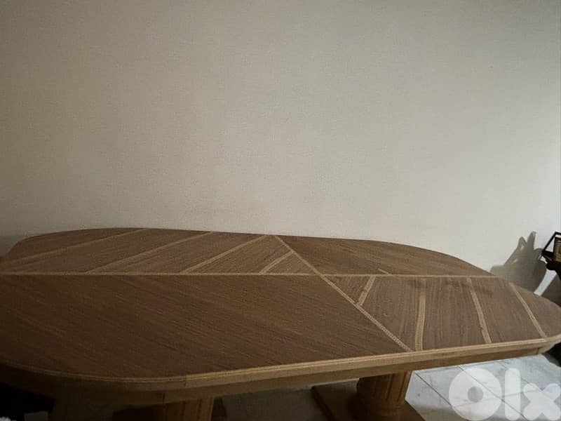 Wood dining table 0