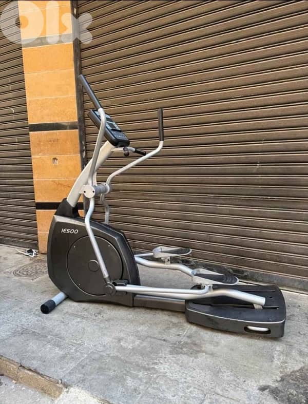 Big elliptical made in germany bt7mel wazen 180 kilo whatsapp 03139571 0