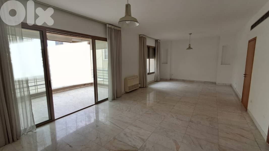 SPACIOUS APARTMENT IN ACHRAFIEH SURSOCK (200SQ) 3 BED , (ACR-793) 0
