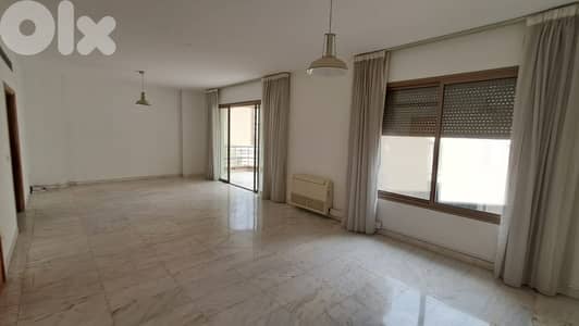 SPACIOUS APARTMENT IN ACHRAFIEH SURSOCK (200SQ) 3 BED , (ACR-793)