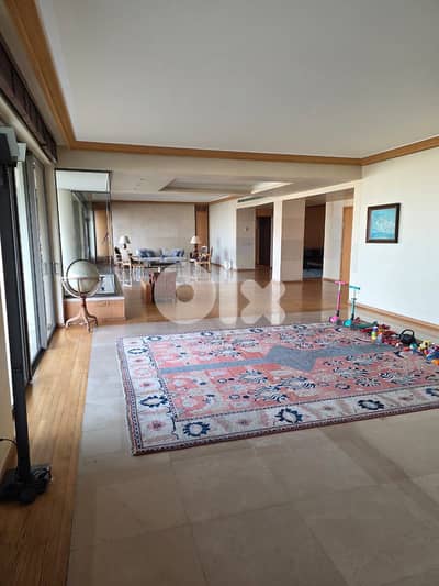 Apartment for sale in Hamra شقة للبيع في حمرا