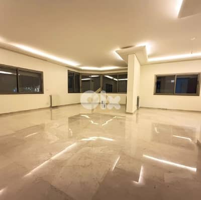 Apartment for sale in Achrafieh RB286 شقة للبيع في الأشرفية