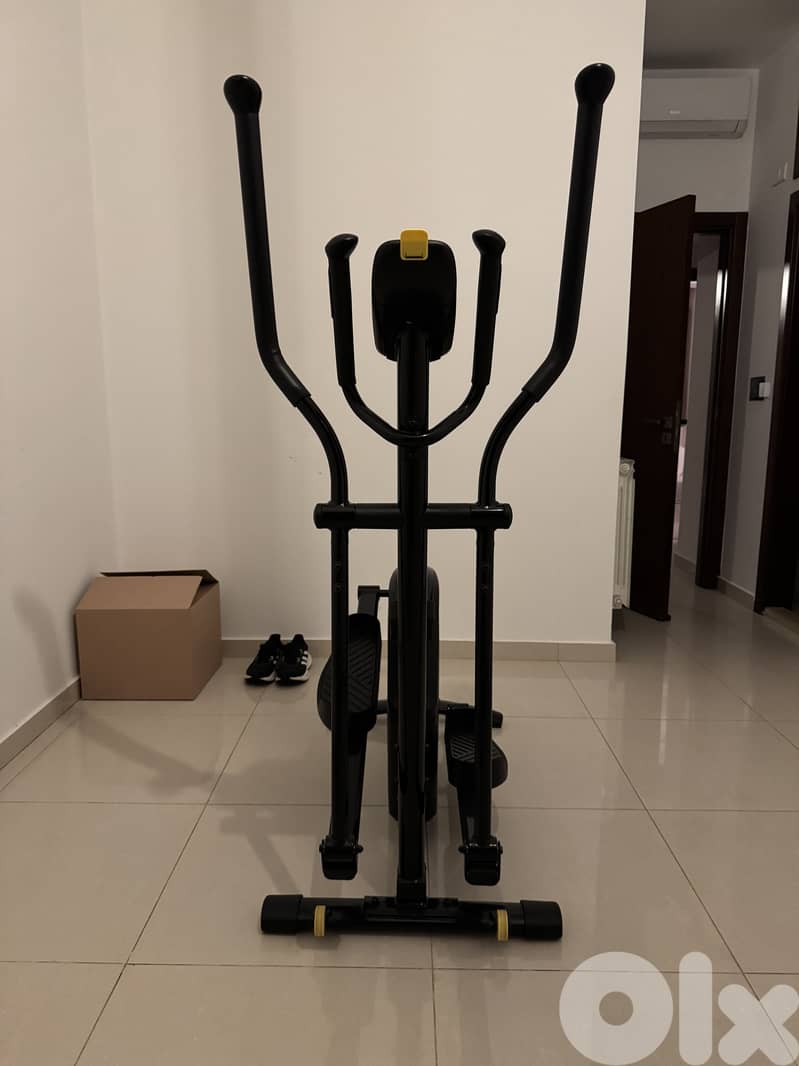 Liquidation! Decathlon Elliptical Cross Trainer 520 0