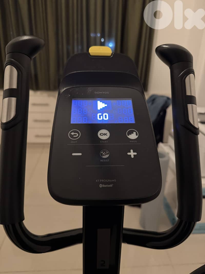 Liquidation! Decathlon Elliptical Cross Trainer 520 2