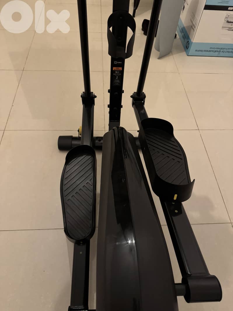 Liquidation! Decathlon Elliptical Cross Trainer 520 4