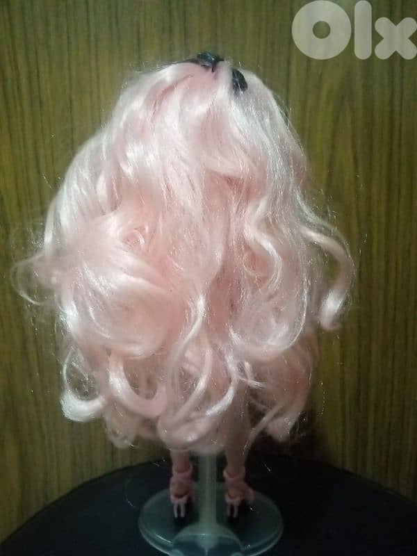 BELLA PARKER RAINBOW HIGH OMG Great doll +her own complete wears+shoes 3