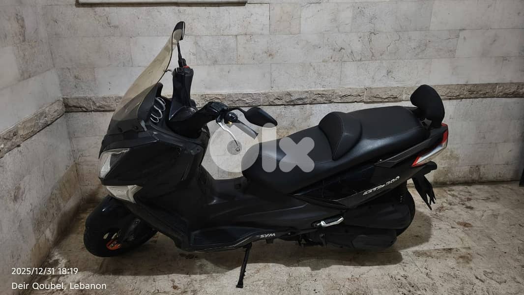SYM 300 CC 3