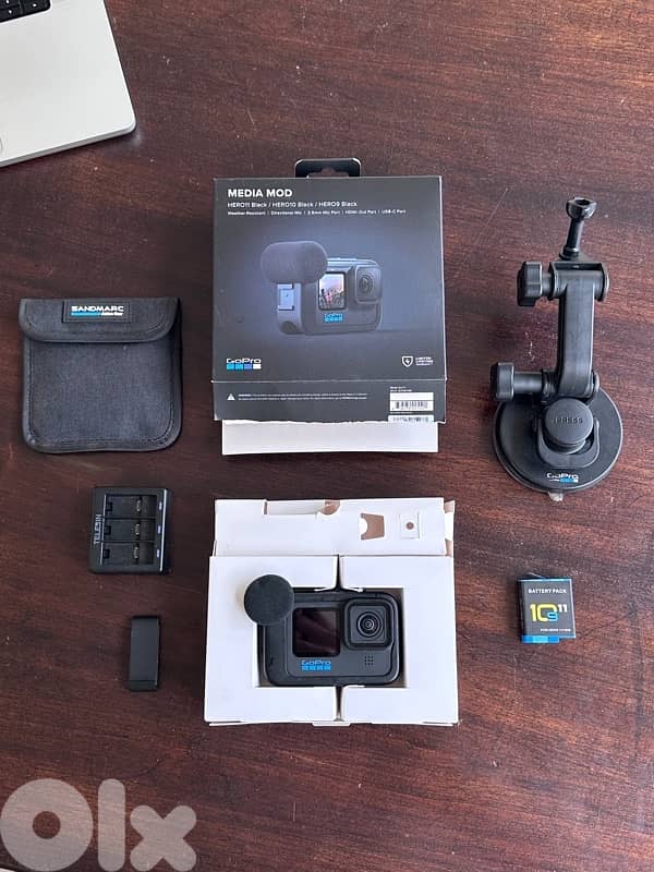 GoPro Hero 10 Black with Media Mod 0