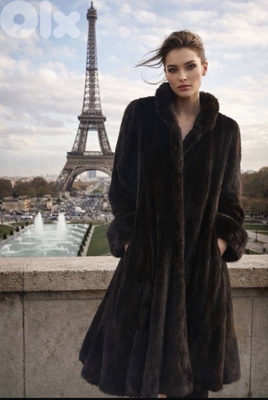 vison femelles manteau longue noir Roger roche . 0