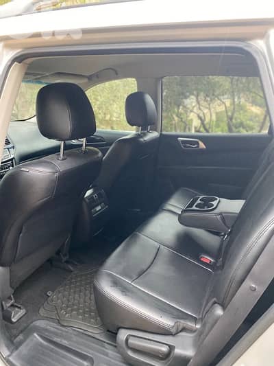 Nissan Pathfinder 2013
