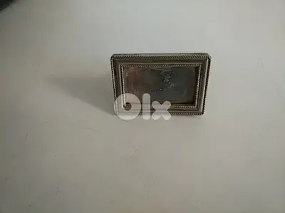 Very small frame - Not Negotiable