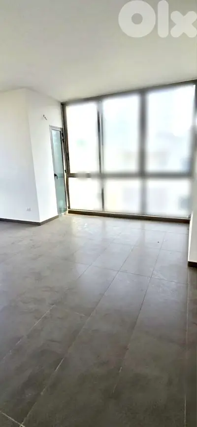 Ain Remmaneh/Office Brand New for Rent 650$- عين الرمانة/ مكتب للايجار