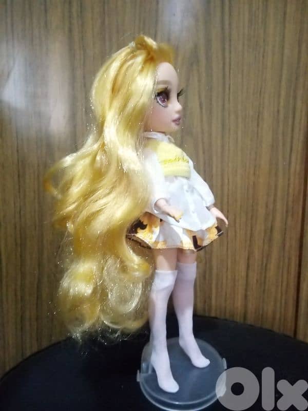 RAINBOW HIGH SHERYL MEYER OMG Still As new Big doll posable wearing=41 1