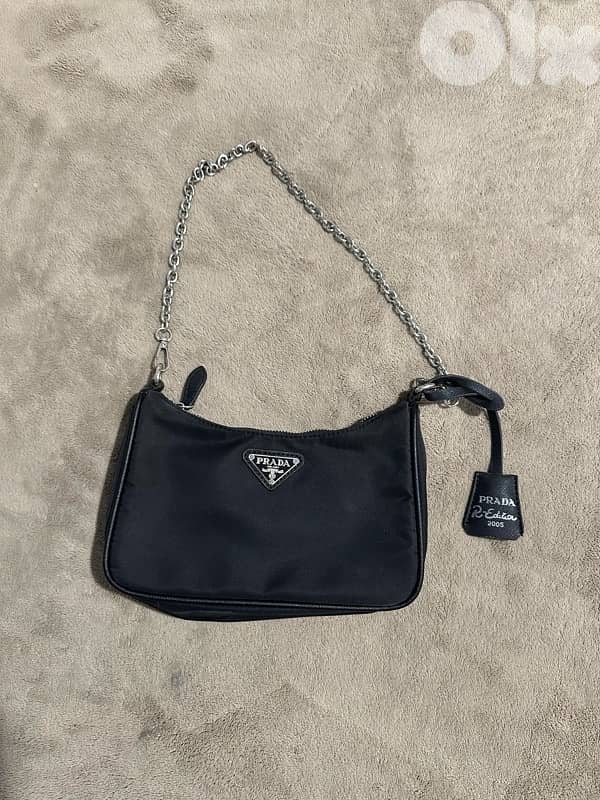 Prada Re-Edition 2005 Nylon Shoulder Bag – Black (Used) 0