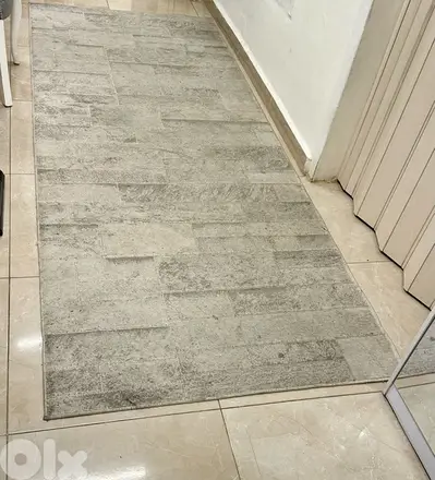 carpet 300 x 120  good condition سجادة